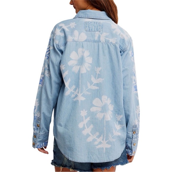 🎉LAST PIECE🎉Free People Free Airbrushed Blossom Denim Top - Women's - Picture 5 of 11